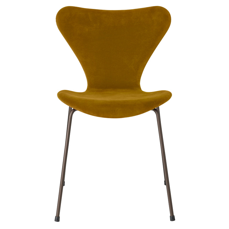 Fritz Hansen - Serie 7 Polsterstuhl | zartes ocker