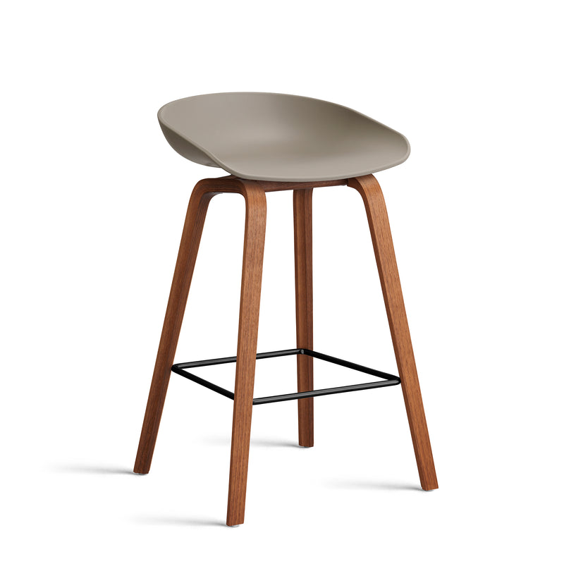 HAY - About A Stool AAS 32 | H 65 cm / khaki 2.0 / Walnuss lackiert / Stahl schwarz