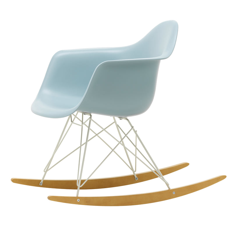 Vitra - Eames Plastic Armchair RAR | Kufen Ahorn gelblich / eisgrau RE / weiß