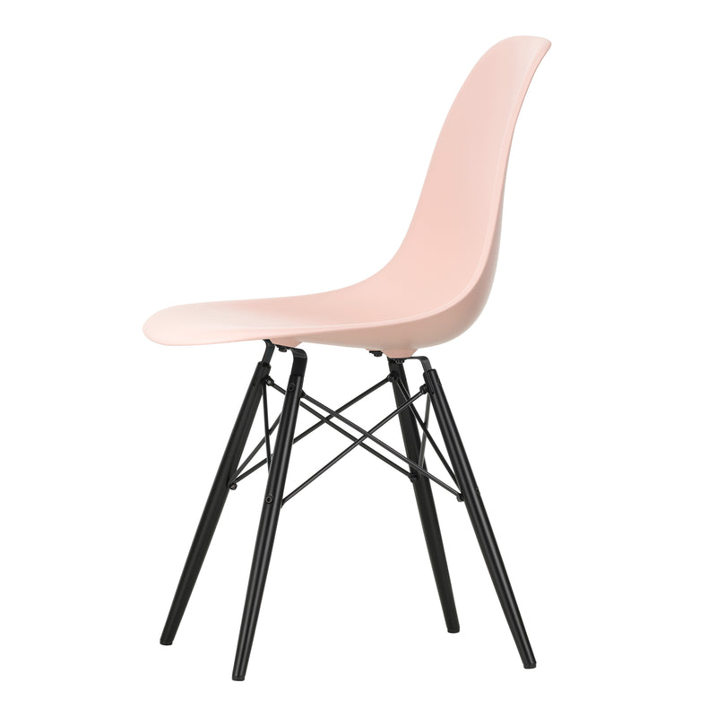 Vitra - Eames Plastic Side Chair DSW RE | zartrosé RE / Ahorn schwarz