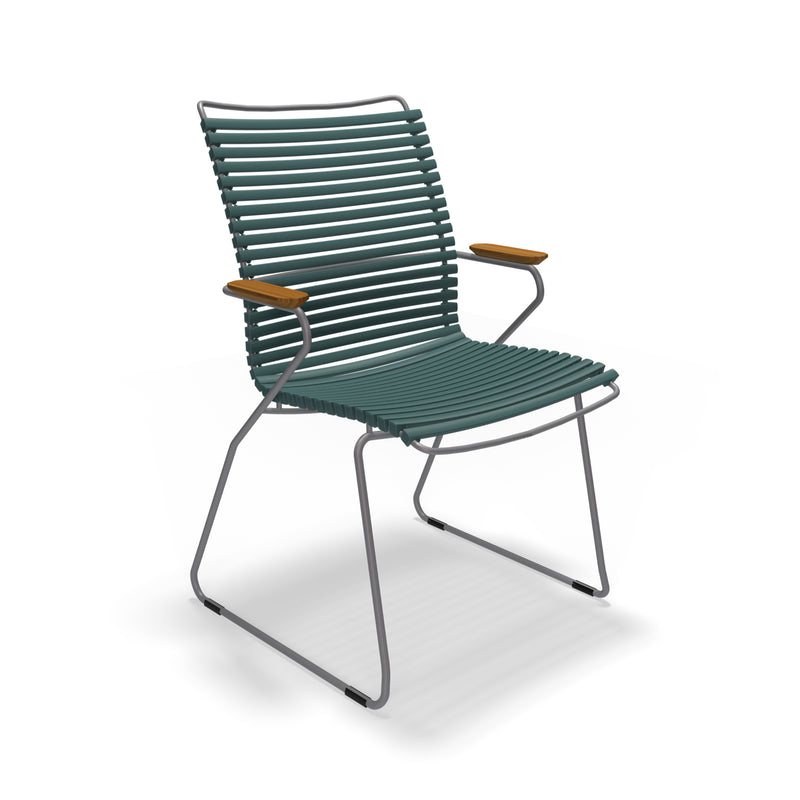 HOUE - CLICK Outdoor Dining Armlehnstuhl mit hoher Lehne | dunkelgrün
