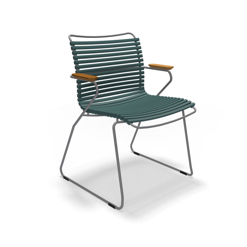 HOUE - CLICK Outdoor Dining Armlehnstuhl mit niedriger Lehne | dunkelgrün
