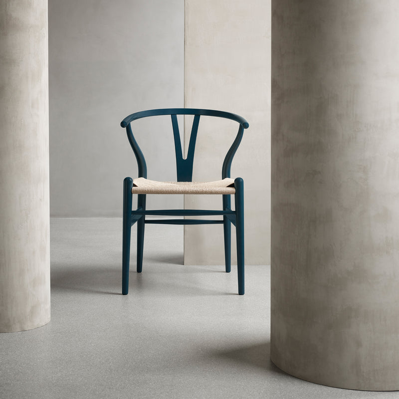 Carl Hansen - CH24 Wishbone Chair, schwarzes Geflecht