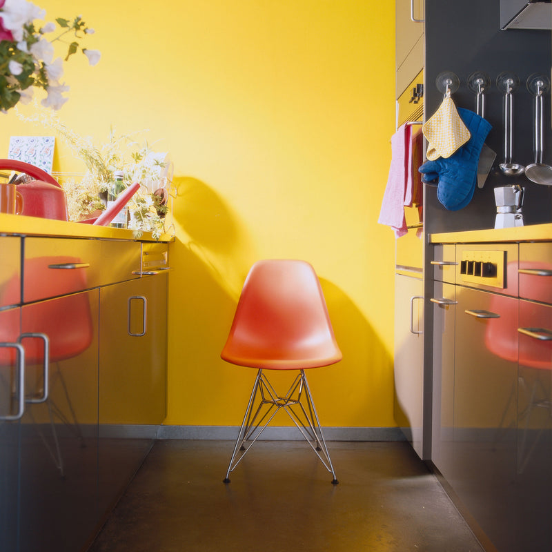 Vitra - Eames Plastic Side Chair DSR RE
