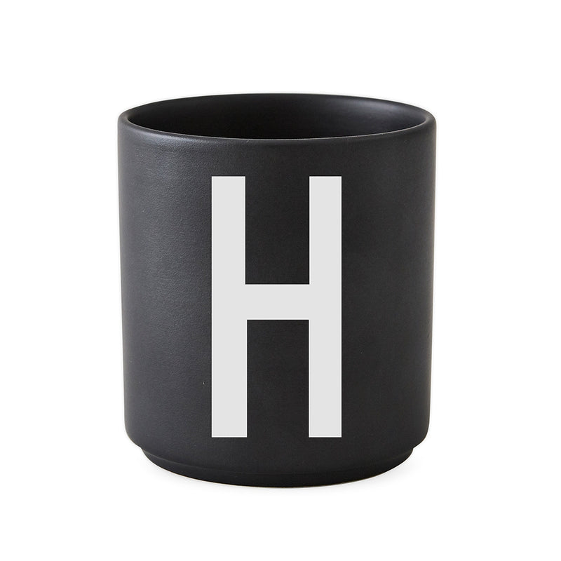 Design Letters - AJ Porzellan Becher | H / schwarz