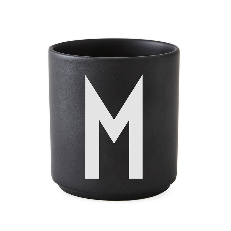 Design Letters - AJ Porzellan Becher | M / schwarz