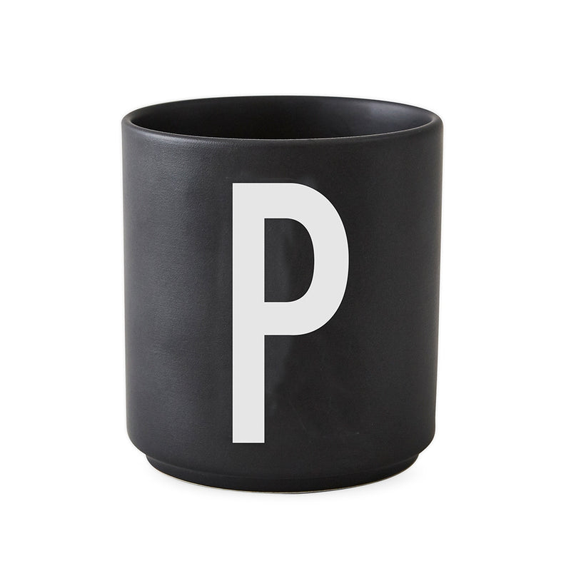 Design Letters - AJ Porzellan Becher | P / schwarz