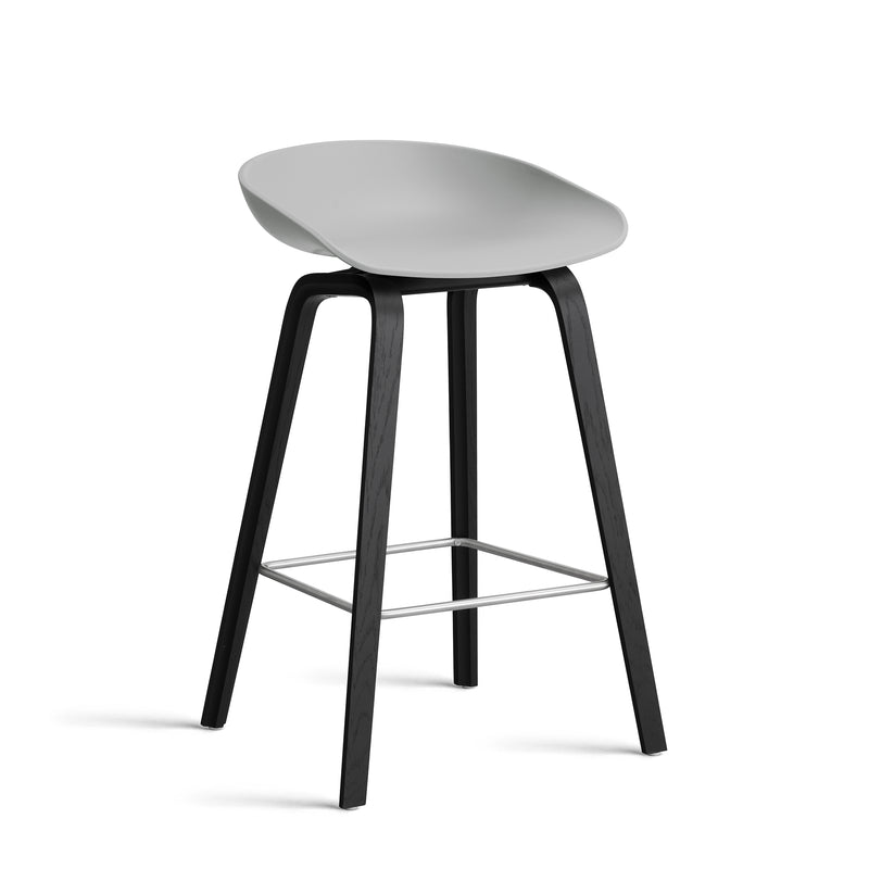 HAY - About A Stool AAS 32 | H 65 cm / concrete grey 2.0 / Eiche schwarz lackiert / Edelstahl